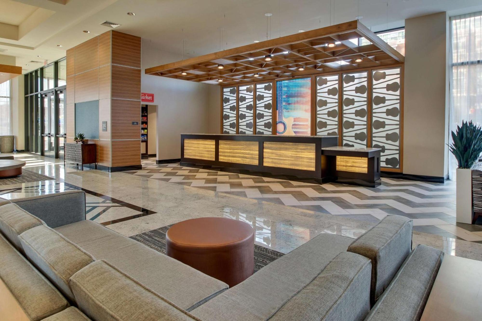 Hotel Drury Plaza Downtown 3*