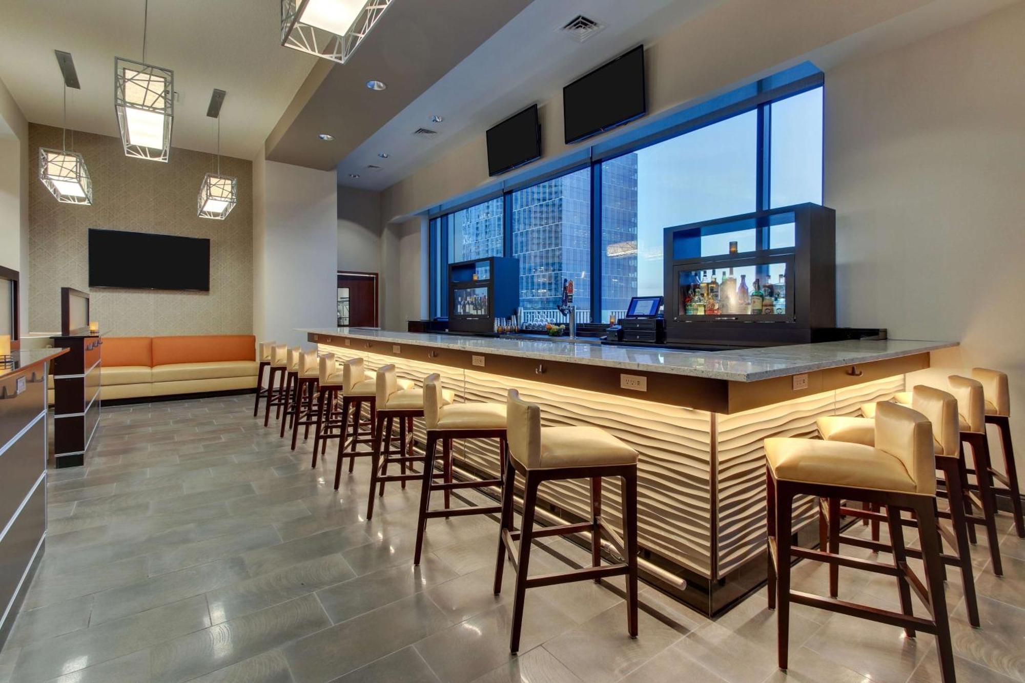 Hotel Drury Plaza Downtown Nashville